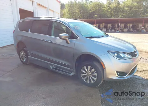 2018 Chrysler Pacifica Touring L from USA, damaged, VIN 2C4RC1BG3JR115584